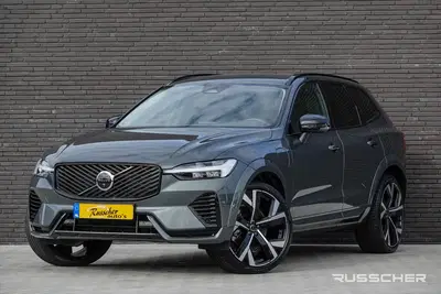 Volvo XC60 2.0 T8 456Pk uit 2025