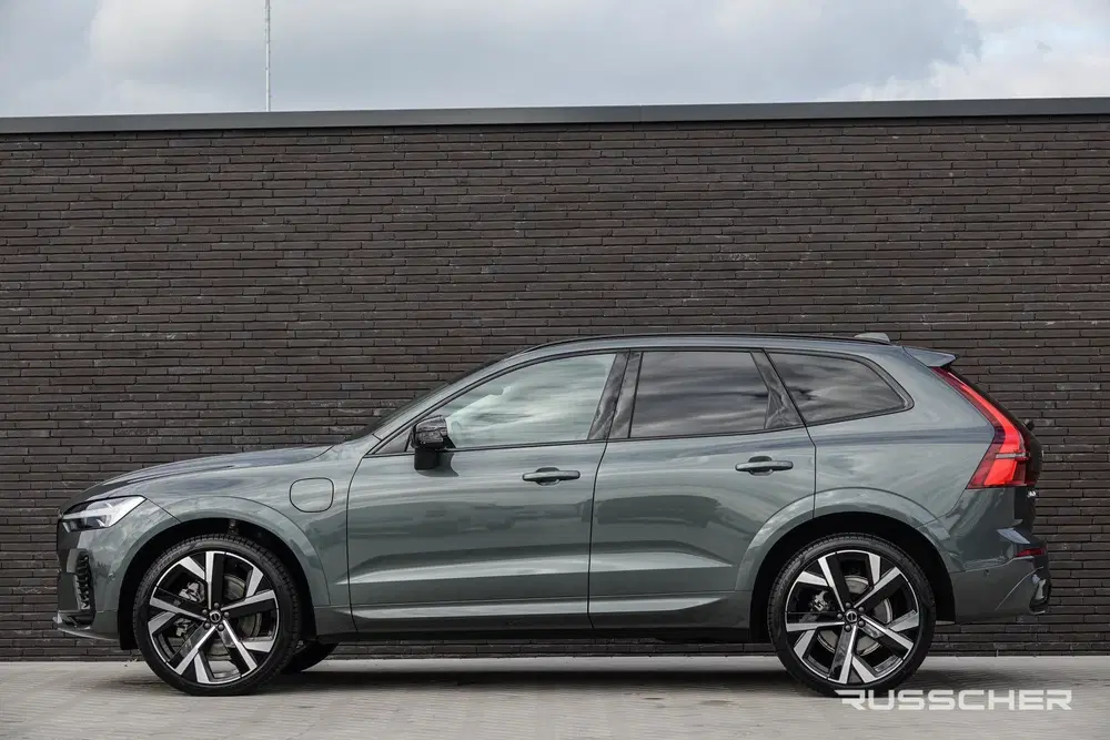 Volvo XC60 2.0 T8 456Pk uit 2025, foto 4