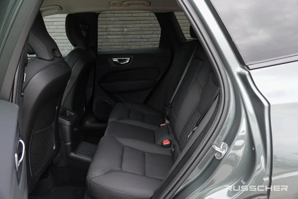 Volvo XC60 2.0 T8 456Pk uit 2025, foto 6