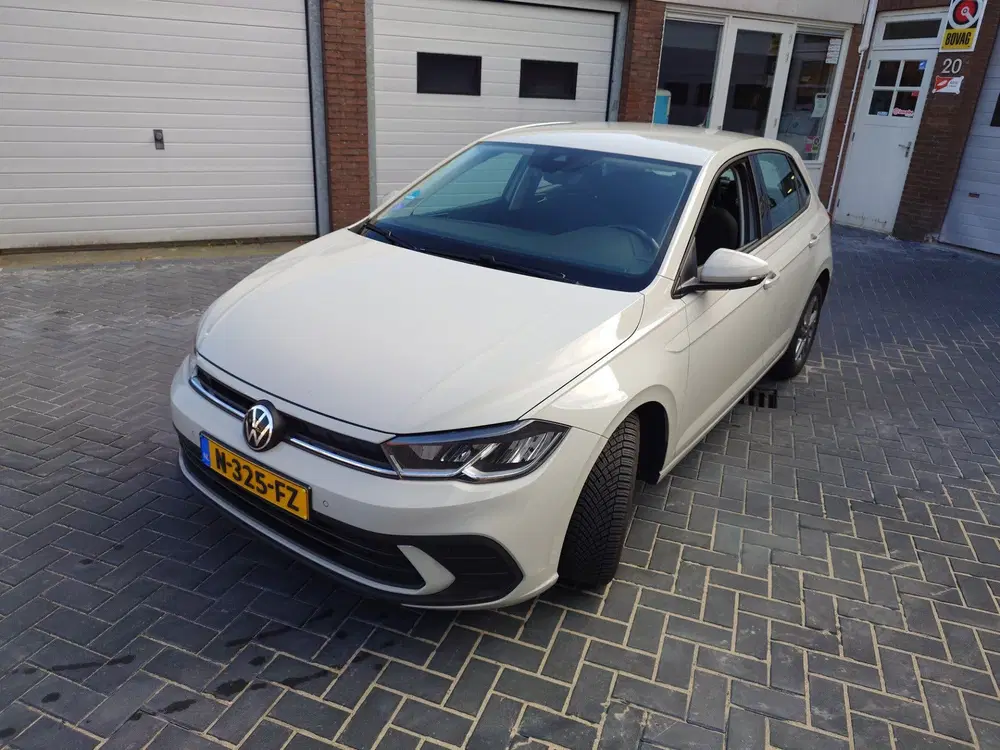 Volkswagen Polo 1.0 TSI Life uit 2021, foto 2