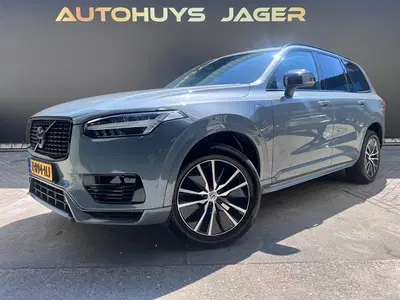 Volvo XC90 2.0 T8 Twin Engine AWD Momentum Pro uit 2020