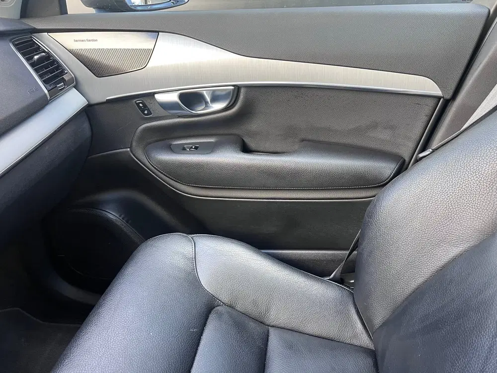 Volvo XC90 2.0 T8 Twin Engine AWD Momentum Pro uit 2020, foto 12