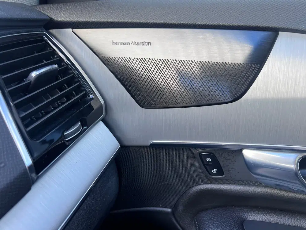 Volvo XC90 2.0 T8 Twin Engine AWD Momentum Pro uit 2020, foto 13