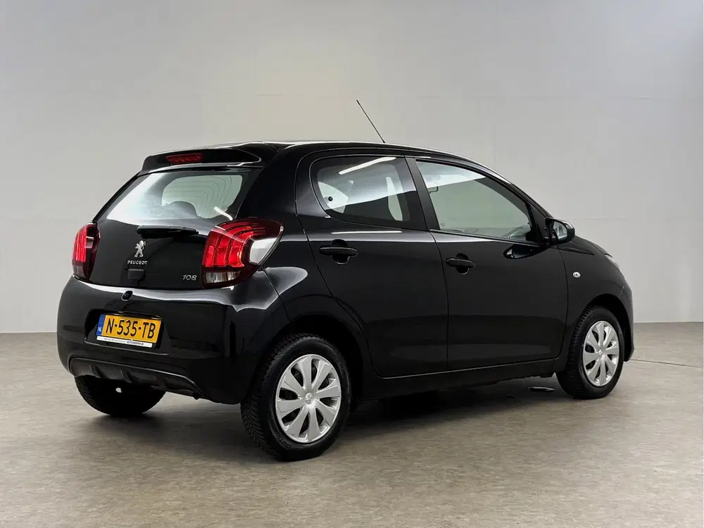 Peugeot 108 1.0 e-VTi Active uit 2022, foto 12