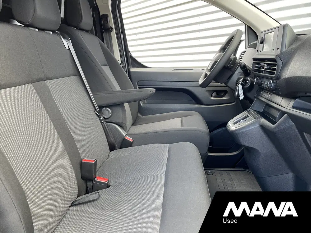 Peugeot Expert 2.0 BlueHDi 145 S&S L2 Automaat 12 dkm Air uit 2024, foto 9