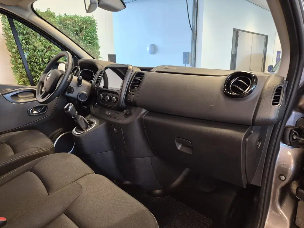 Renault Trafic L2H1 Rolstoelbus Groepsvervoer 5+2 uit 2020, foto 14