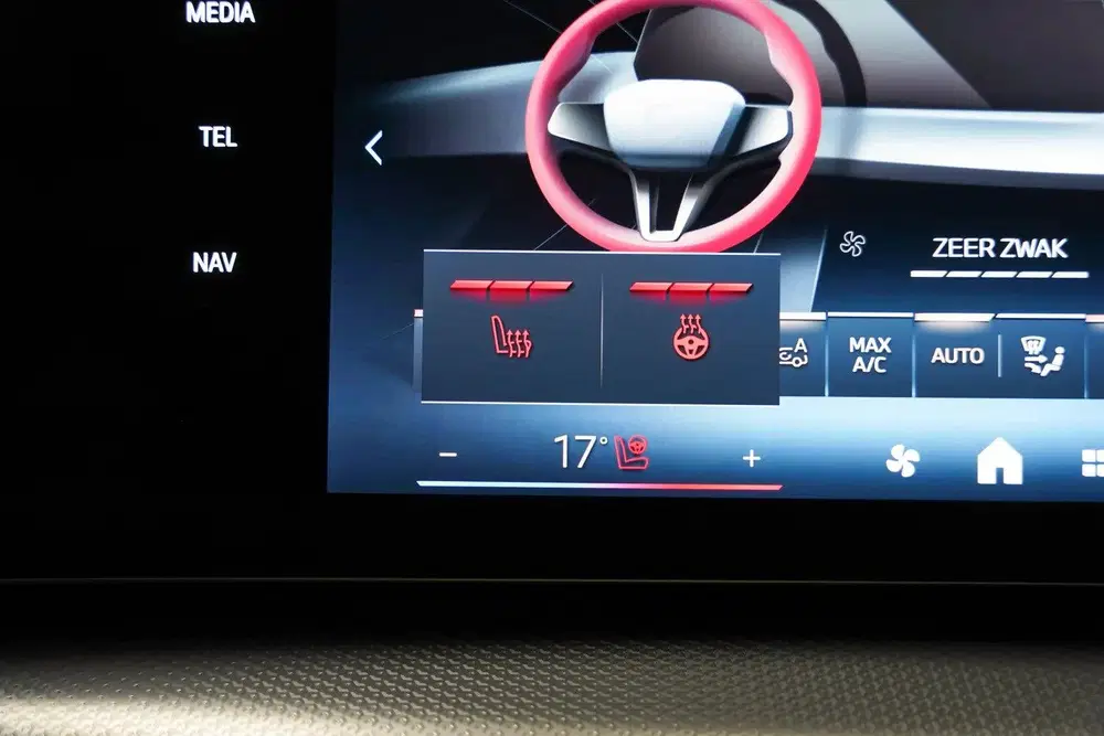 BMW iX1 eDrive20 67 kWh M Sport Edition [ Panorama uit 2024, foto 14