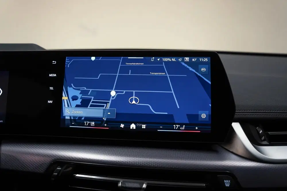 BMW iX1 eDrive20 67 kWh M Sport Edition [ Panorama uit 2024, foto 9