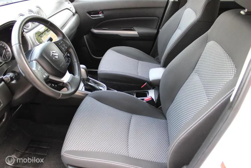 Suzuki Vitara 1.0 Boosterjet Select Automaat uit 2019, foto 6
