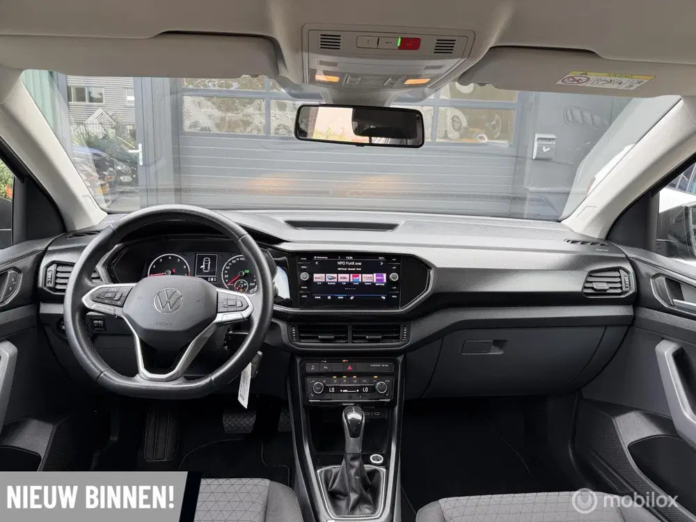 Volkswagen T-Cross 1.0 TSI Style Business R uit 2021, foto 12