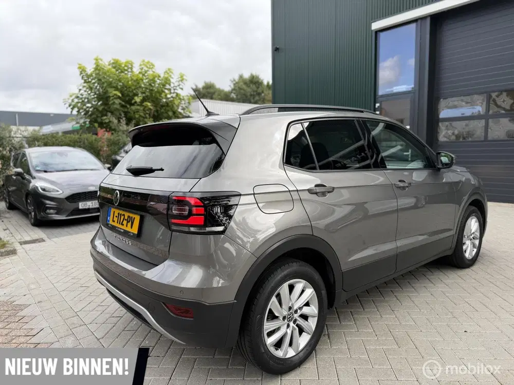 Volkswagen T-Cross 1.0 TSI Style Business R uit 2021, foto 8