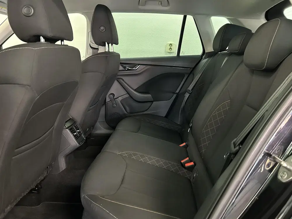 Skoda Kamiq 1.0 TSI Ambition Carplay uit 2022, foto 8