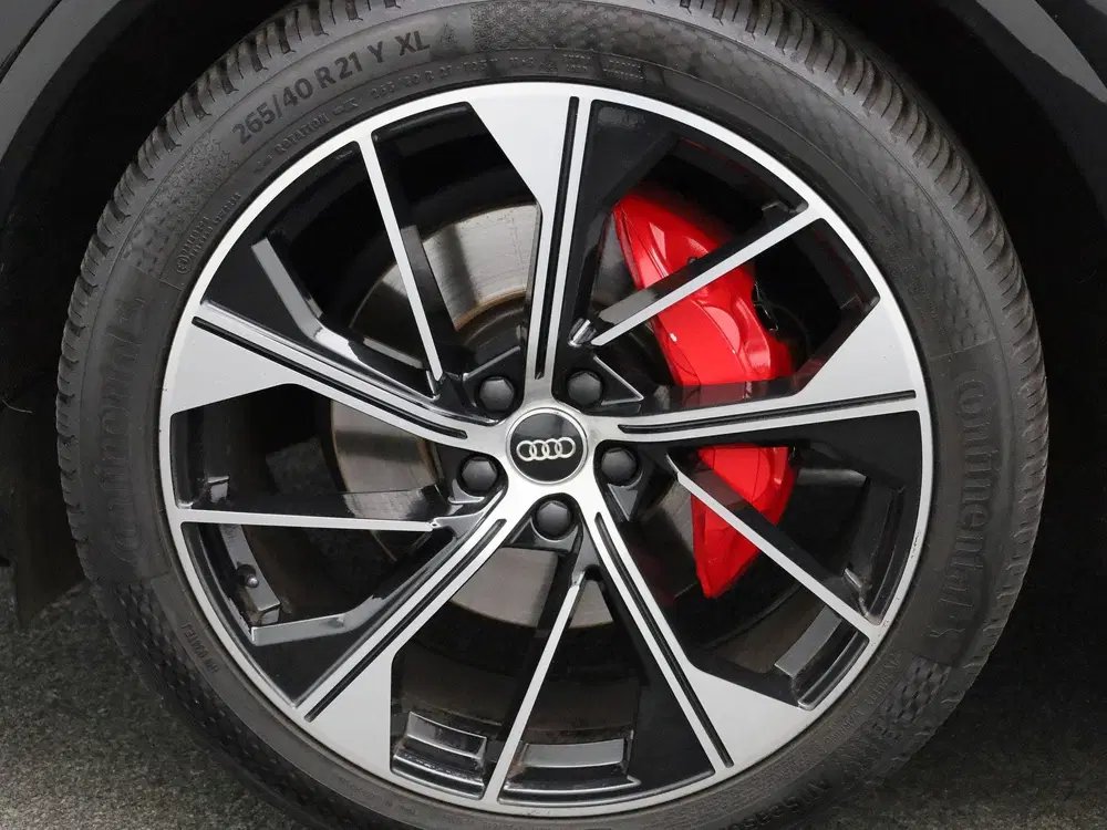 Audi Q5 55 TFSI e quattro Competition uit 2021, foto 15
