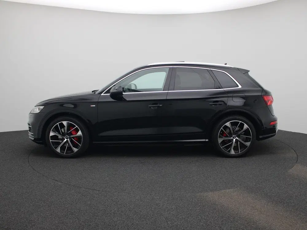 Audi Q5 55 TFSI e quattro Competition uit 2021, foto 4