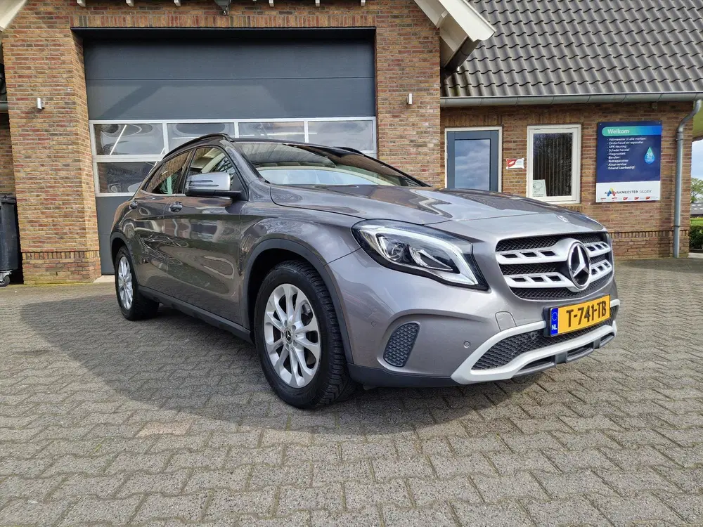Mercedes-Benz GLA 180 Business Solution Mercedes-benz uit 2019