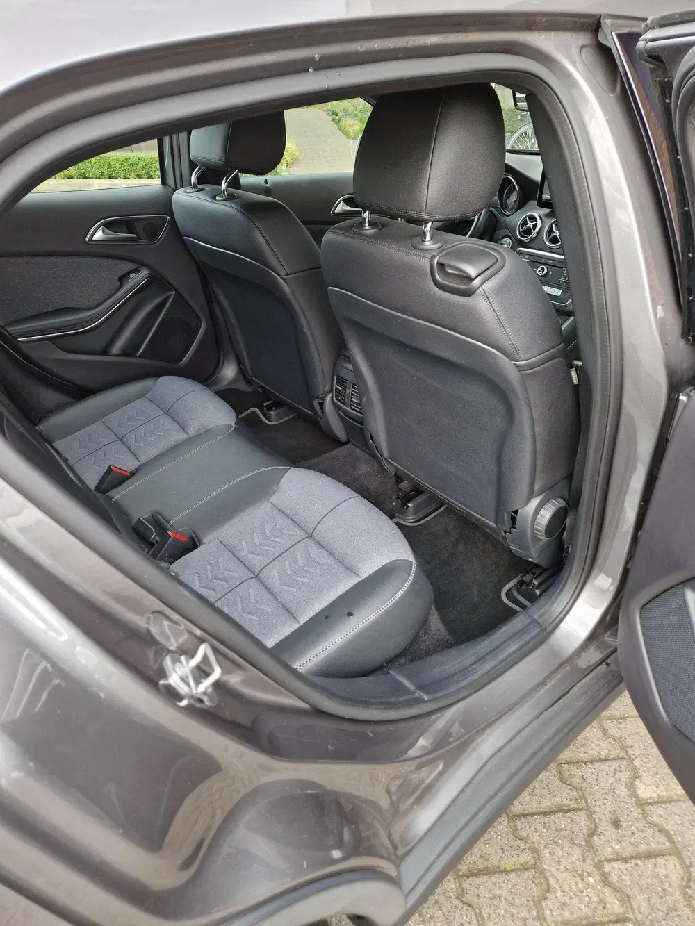 Mercedes-Benz GLA 180 Business Solution Mercedes-benz uit 2019, foto 13
