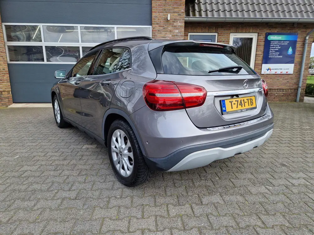 Mercedes-Benz GLA 180 Business Solution Mercedes-benz uit 2019, foto 3