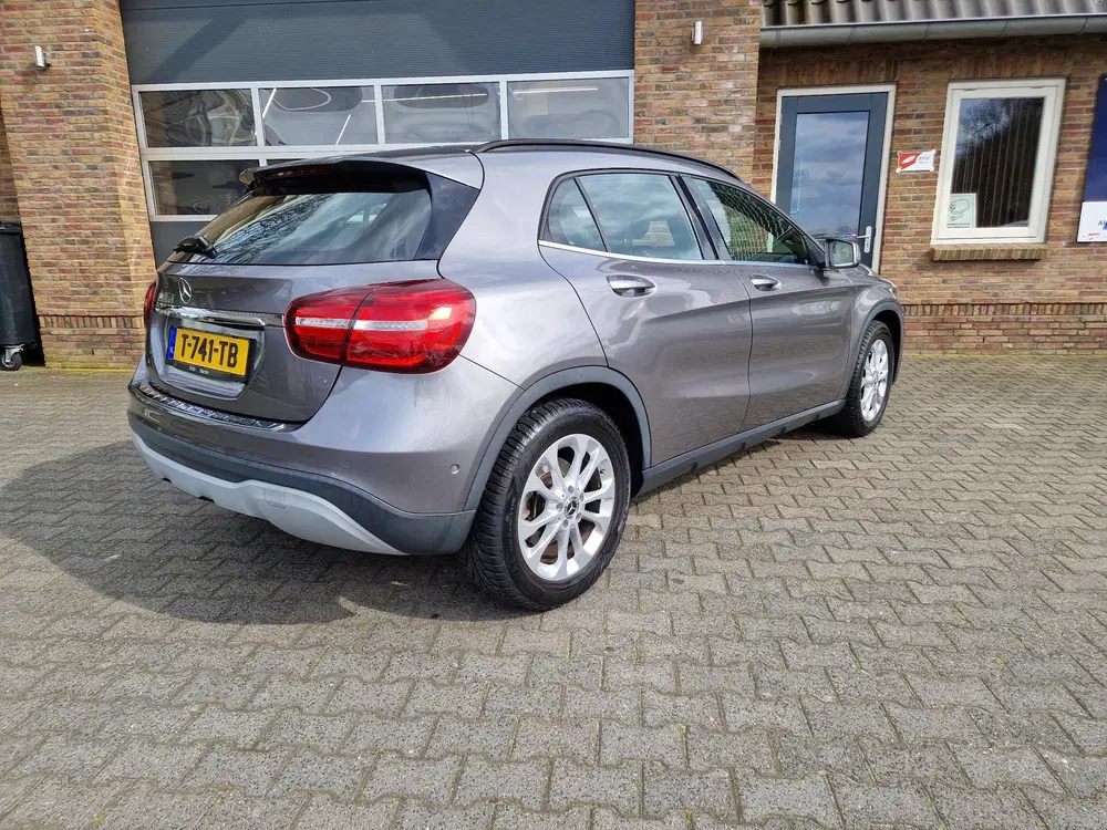Mercedes-Benz GLA 180 Business Solution Mercedes-benz uit 2019, foto 4