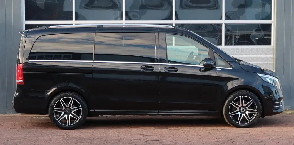 Mercedes-Benz V-Klasse 300d 4-MATIC Lang DC Avantgarde Editi uit 2019, foto 13