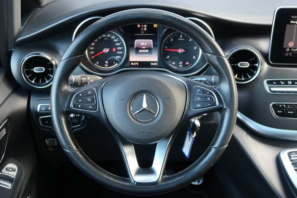 Mercedes-Benz V-Klasse 300d 4-MATIC Lang DC Avantgarde Editi uit 2019, foto 6
