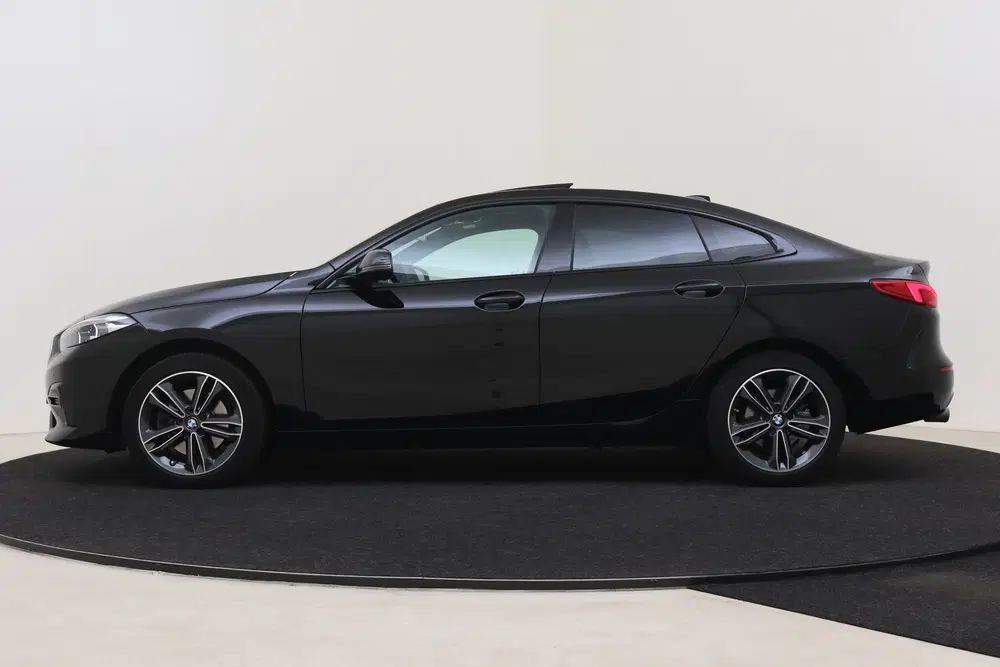 BMW 2-serie Coupé 218i High Executive Sport Line Autom uit 2023, foto 14