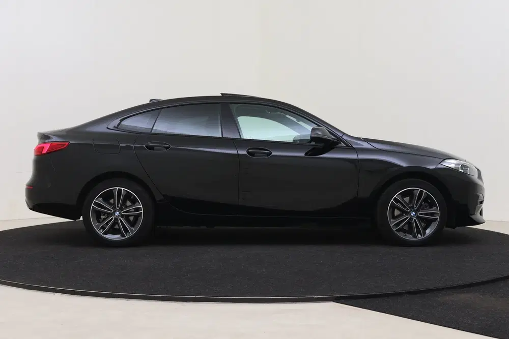 BMW 2-serie Coupé 218i High Executive Sport Line Autom uit 2023, foto 7