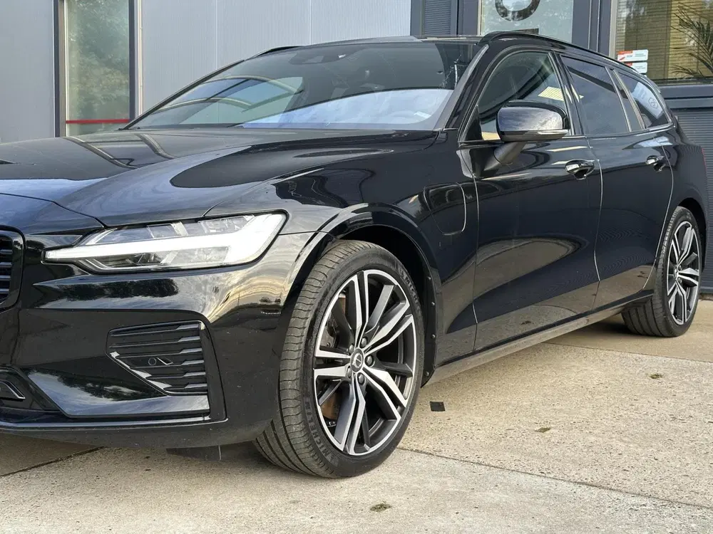 Volvo V60 2.0 T8 AWD R-Design 455PK Long Range Trekh uit 2022, foto 4