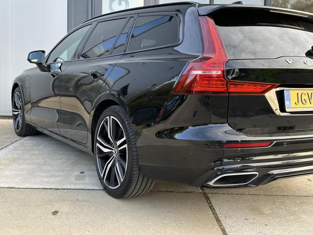 Volvo V60 2.0 T8 AWD R-Design 455PK Long Range Trekh uit 2022, foto 6