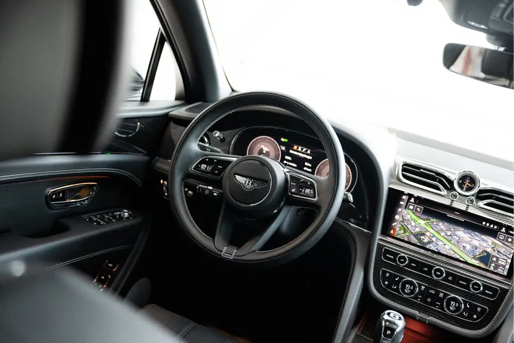 Bentley Bentayga uit 2023, foto 13