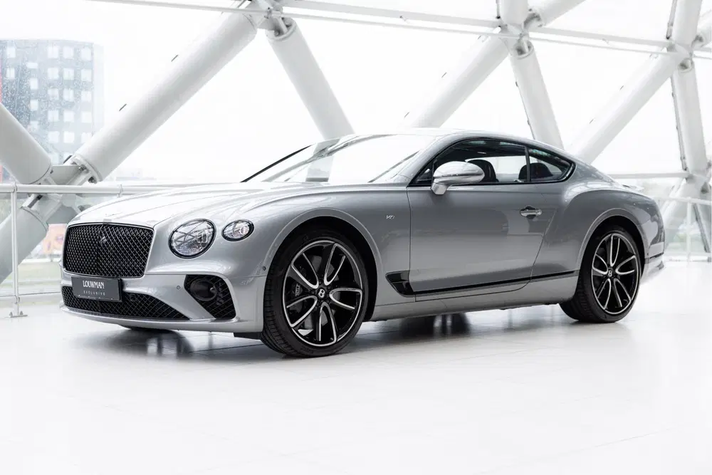 Bentley Continental GT V8 uit 2022, foto 5