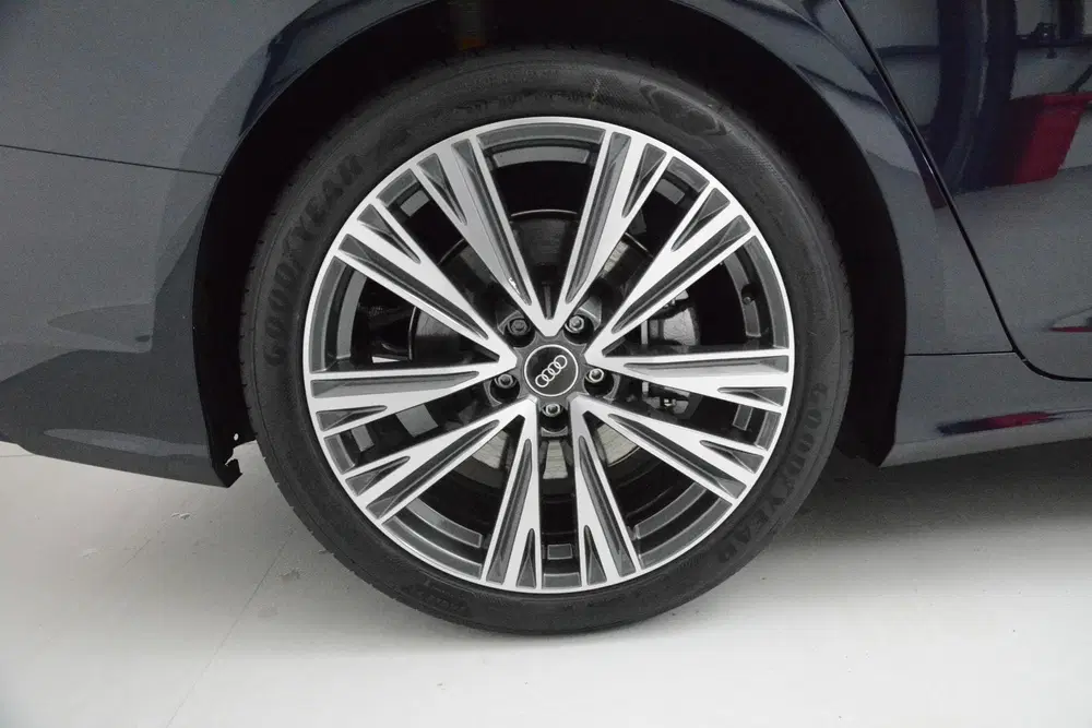 Audi A6 50 TFSI e quattro S edition 299 PK uit 2024, foto 7