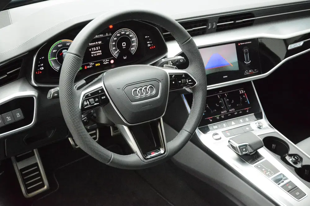 Audi A6 50 TFSI e quattro S edition 299 PK uit 2024, foto 9