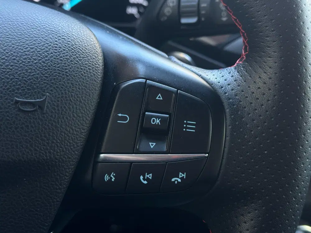 Ford Focus EcoBoost Hybrid ST Line Business uit 2021, foto 14