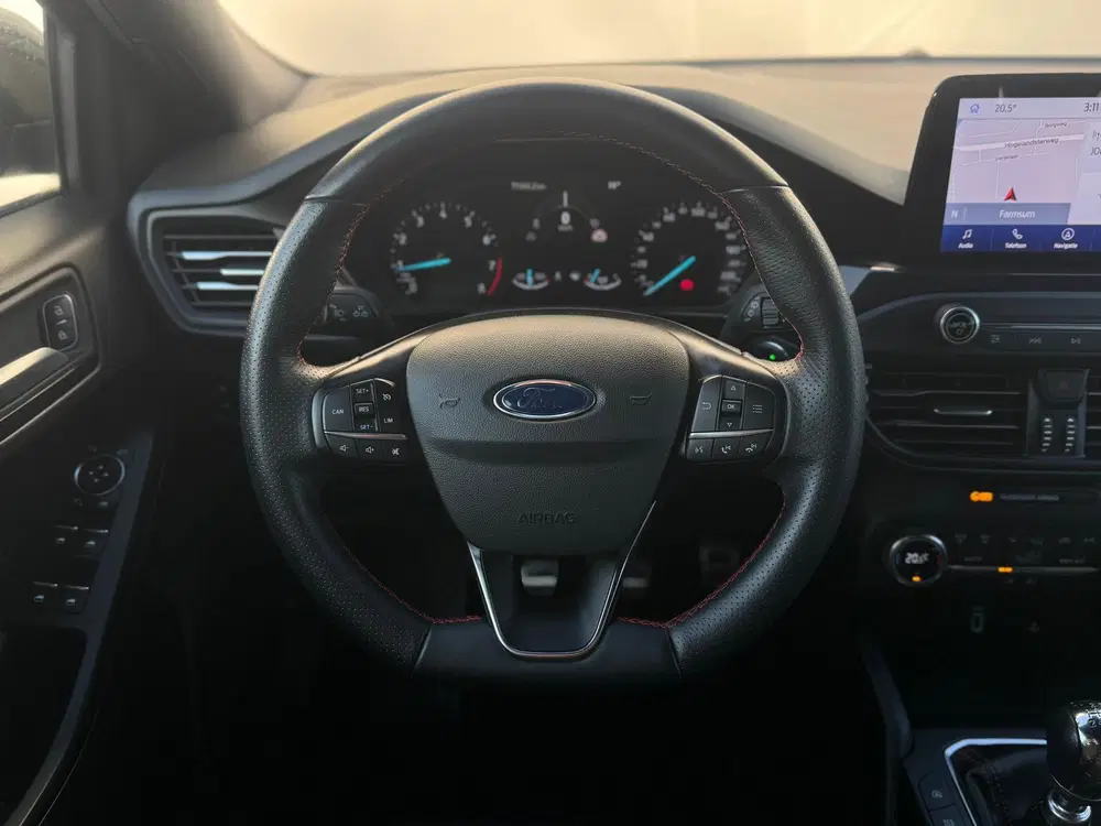 Ford Focus EcoBoost Hybrid ST Line Business uit 2021, foto 15
