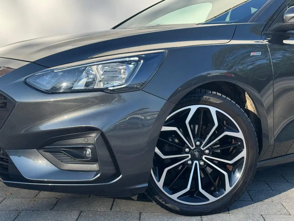 Ford Focus EcoBoost Hybrid ST Line Business uit 2021, foto 7
