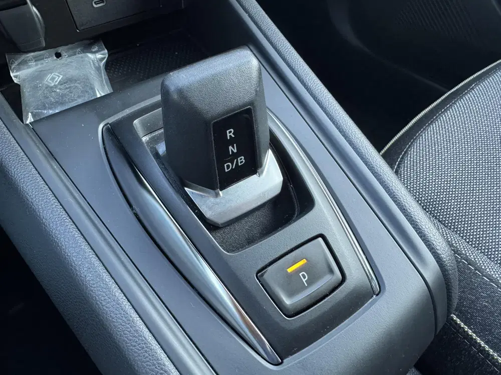 Renault Captur 1.8 E-Tech full hybrid 160 techno uit 2025, foto 14