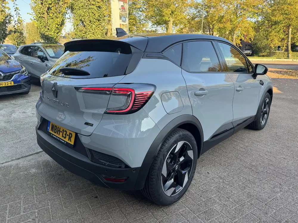Renault Captur 1.8 E-Tech full hybrid 160 techno uit 2025, foto 5
