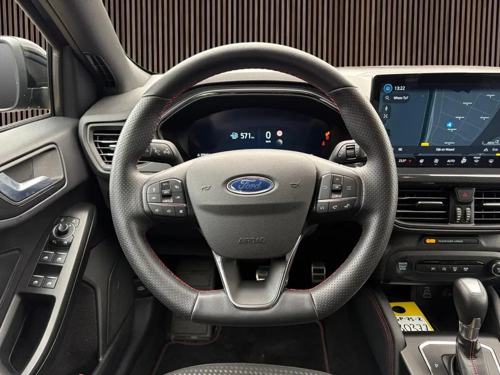 Ford Focus 1.0 EcoBoost Hybrid ST Line X uit 2024, foto 13