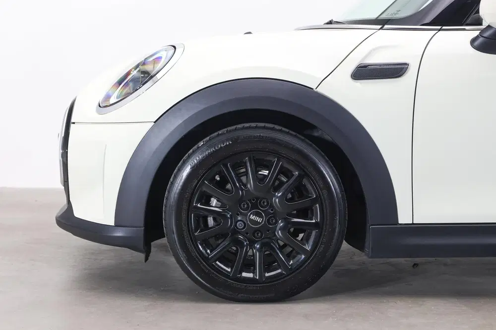 Mini Hatchback One Classic uit 2022, foto 5