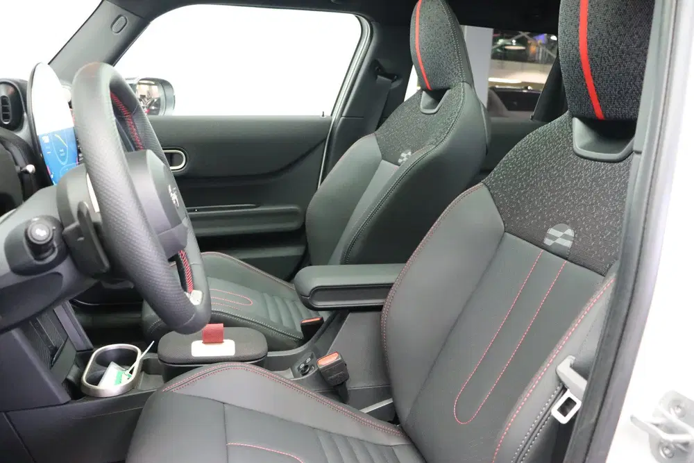 Mini Hatchback Cooper C Automaat uit 2026, foto 11