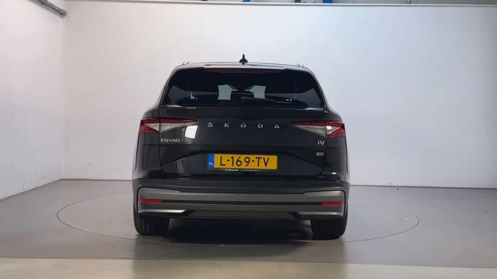 Skoda Enyaq 80 Camera Sfeerverlichting Navigatie App-C uit 2021, foto 10
