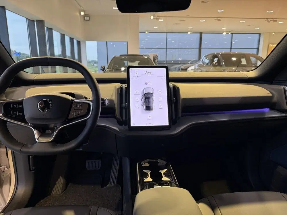 Volvo EX30 P5 Plus Europa Extended Range uit 2026, foto 12