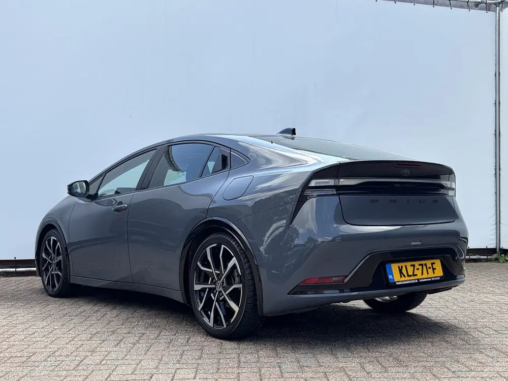 Toyota Prius 2.0 Plug-in Executive Carplay Pano.dak Sto uit 2024, foto 2