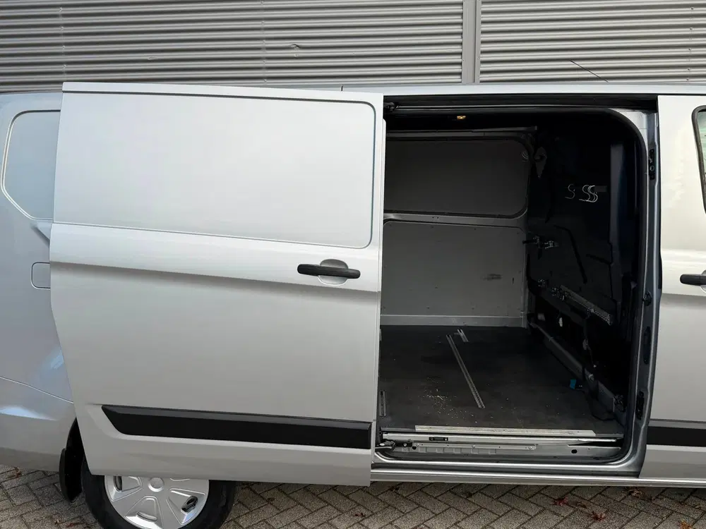 Ford Transit Custom 300 2.0 TDCI L2H1 Airco uit 2020, foto 10