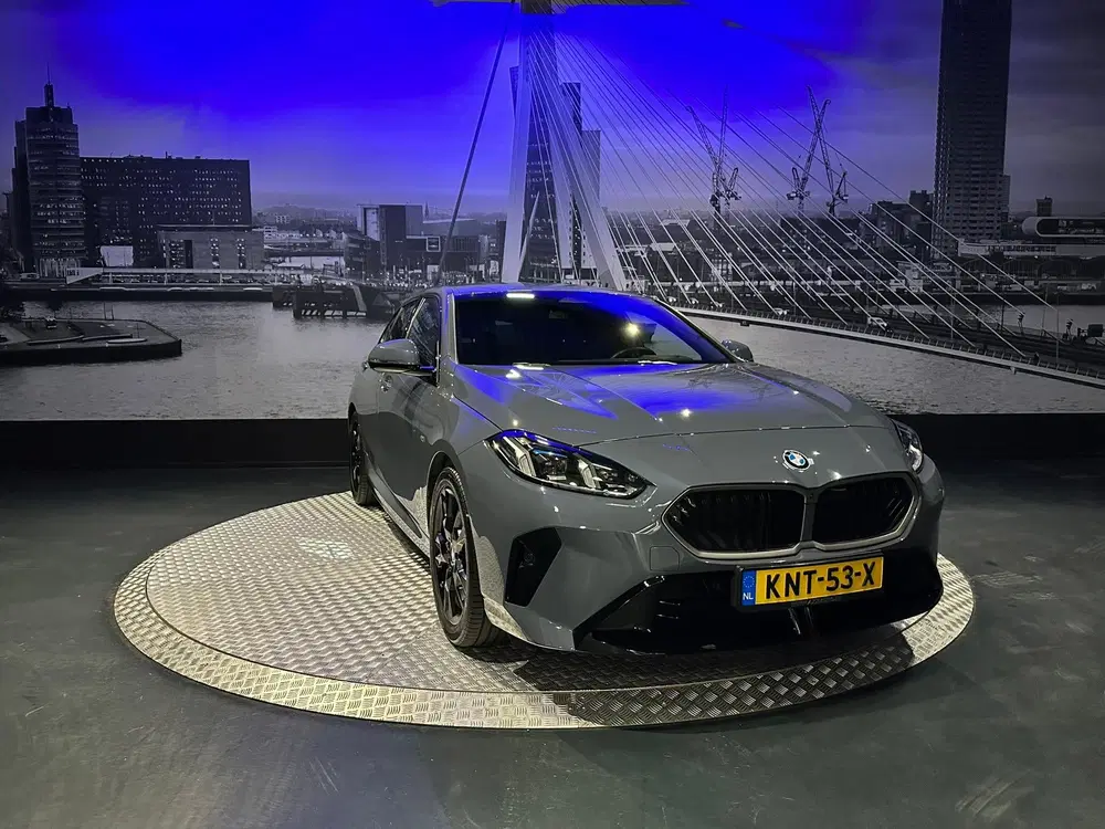 BMW 1-serie 120 M Sport Design Edition *HUD*360camera* uit 2024, foto 4
