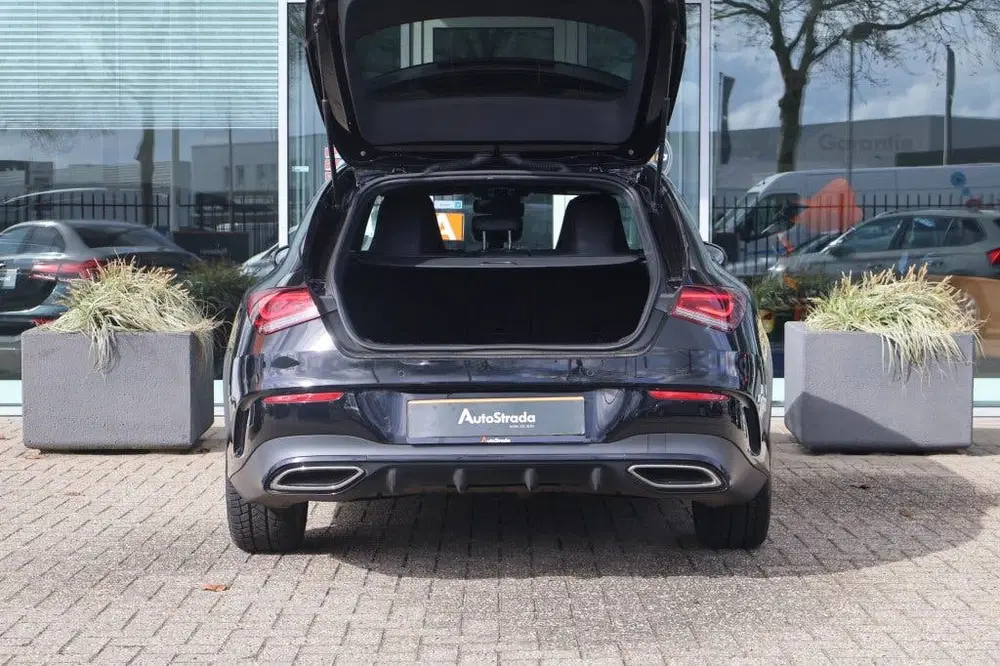 Mercedes-Benz CLA MERCEDES CLA Shooting Brake 180 136pk 7G-D uit 2022, foto 15