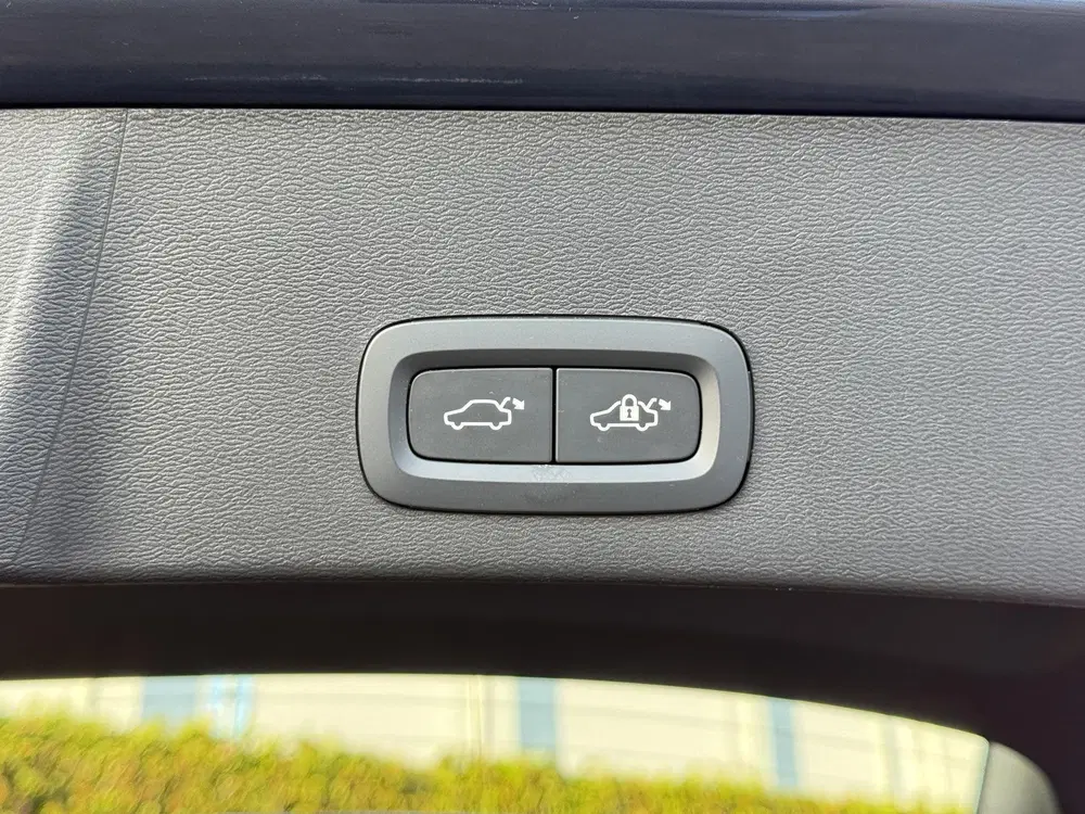 Volvo EX40 Single Motor Extended Range Plus 82 kWh uit 2025, foto 11
