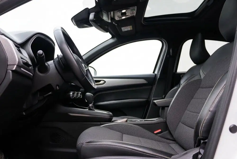 Renault Arkana 1.3 Mild Hybrid Techno Pano l Camera l Key uit 2024, foto 8