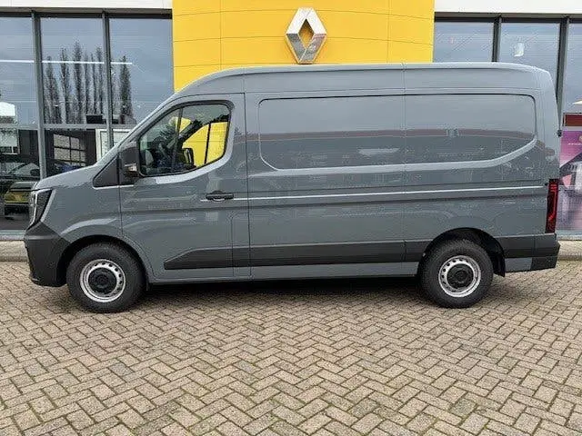 Renault Master Nieuw model T35 2.0 dCi 150PK L2H2 Advance uit 2024, foto 2