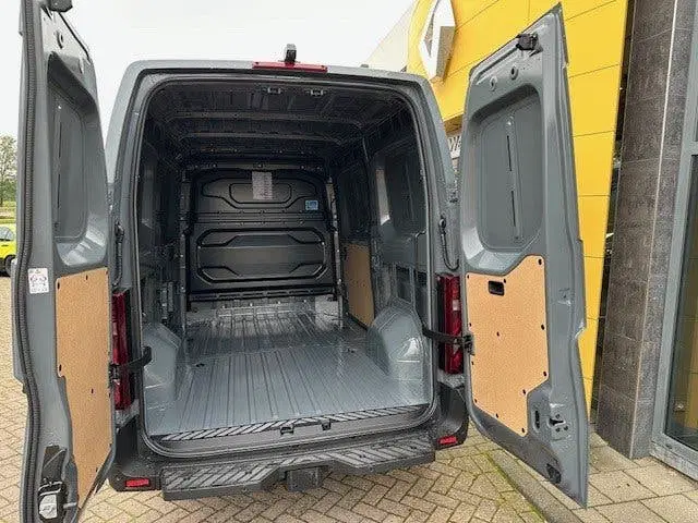 Renault Master Nieuw model T35 2.0 dCi 150PK L2H2 Advance uit 2024, foto 6